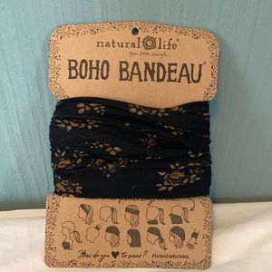 NWT Natural Life Boho Bandeau floral print on black